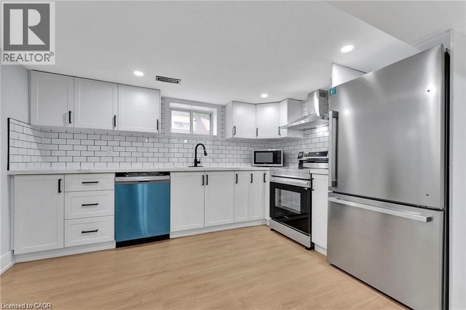 47 MACDONALD Avenue Unit# Basement Hamilton, Ontario 5