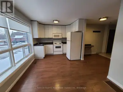 Don't miss out on this quaint, New York loft style, 1 bedroom apartment on Mill Street, in Downtown...