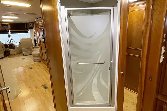 2006 Newmar Dutch Star 4028 – Pre-Owned Class A Motorhome. in RVs & Motorhomes in Red Deer - Image 36