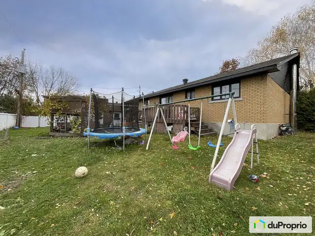 $469,995 - Bungalow for sale in Salaberry-De-Valleyfield in Houses for Sale in West Island - Image 7