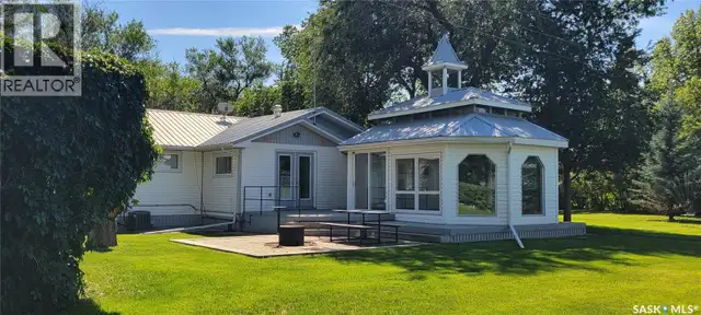 33 Main STREET Willow Bunch Rm No. 42, Saskatchewan in Houses for Sale in Moose Jaw - Image 36