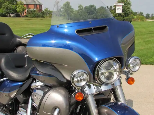 2017 Harley-Davidson FLHTK Electra Glide Ultra Limited Low New D in Sport Touring in Leamington - Image 5