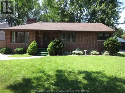 3277 DOMINION Windsor, Ontario