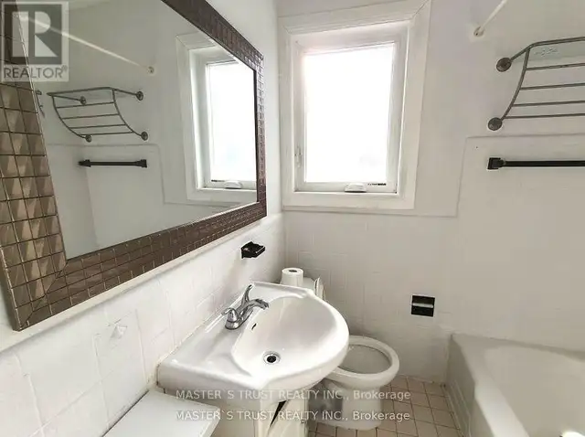 623 O' CONNOR DR DRIVE Toronto (East York), Ontario in Houses for Sale in City of Toronto - Image 21