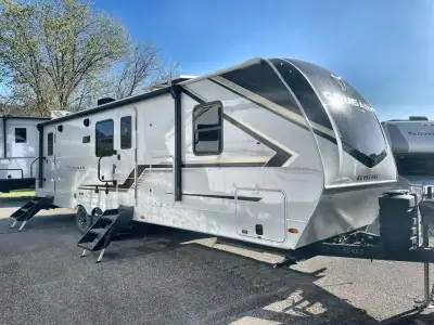 We are looking for good pre owned Rv's to buy or consign!! Keystone Cougar Half-Ton travel trailer 2...