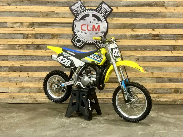 2021 Suzuki RM 85 + 14''&17'' WHEELS + 2 STROKES + YOUTH-KIDS MX in Dirt Bikes & Motocross in Ottawa - Image 4