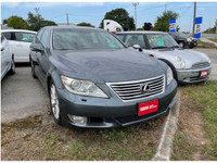 NO ACCIDENTS!! ALL WHEEL DRIVE!! A/C, LEATHER INTERIOR, HEATED SEATS, POWER SUNROOF, CRUISE CONTROL,... (image 1)