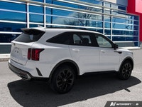 2021 Kia Sorento EX AWD, 8 Speed Transmission, 2.5L 4 Cylinder Turbo with 281hp, One owner, Clean Ca... (image 5)