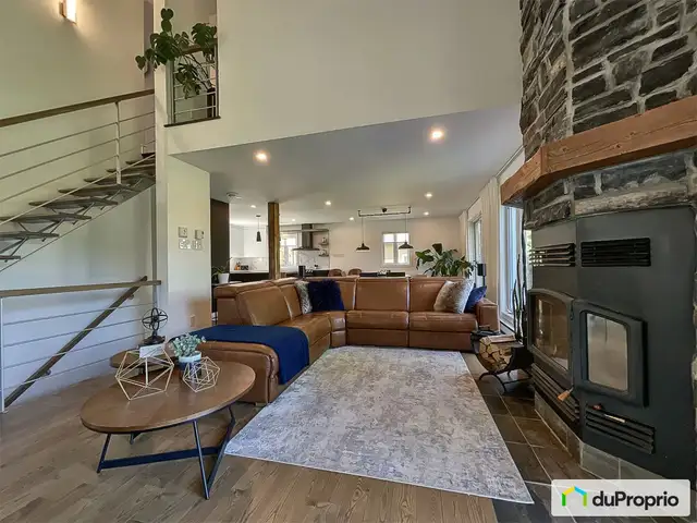 $697,000 - 2 Storey for sale in St-Lambert-De-Lauzon in Houses for Sale in Lévis - Image 4