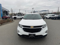 This 2019 Chevrolet Equinox LS is a smart choice for drivers who want everyday comfort, efficiency,... (image 1)