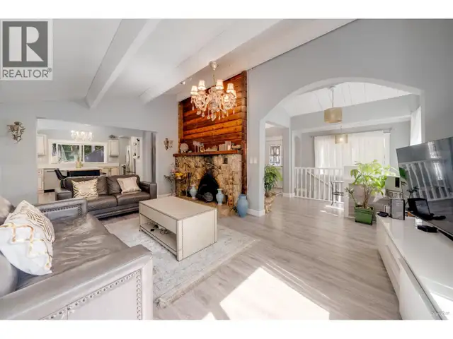 3870 EMERALD DRIVE North Vancouver, British Columbia in Houses for Sale in North Shore - Image 6