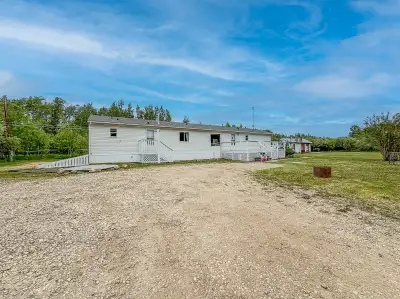 MLS®A2230483 Welcome to this beautiful acreage located in Webster, just off the pavement with minima...