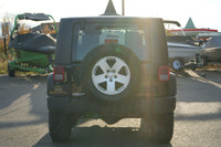 --SLASH YOUR PAYMENT, NOT YOUR DREAMS!-- The 2009 Jeep Wrangler X delivers classic off-road capabili... (image 5)