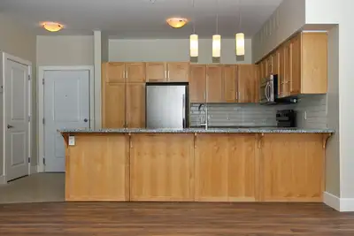 Chelsea Place in St. Johns is a fantastic location to call home. This amazing building features a gr...