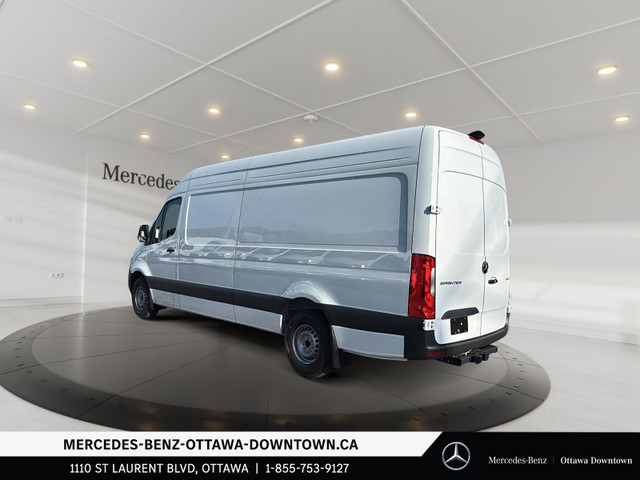 2025 Mercedes-Benz Sprinter 2500 170 Wheelbase High Roof RWD in Cars & Trucks in Ottawa - Image 4