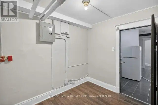 2 - 109 BALSAM AVENUE S Hamilton (Stipley), Ontario in Long Term Rentals in Hamilton - Image 15