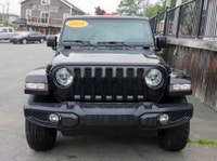 [43,769km AC / Tilt & Telescopic Steering / Power Windows-Mirrors-Locks-Keyless Entry / Cruise Contr... (image 2)