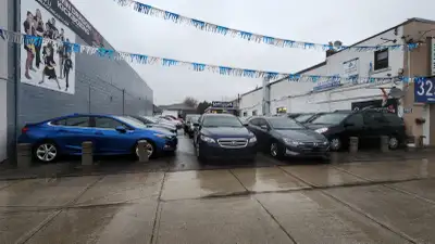 USED CAR DEALERSHIP FOR RENT ON DANFORTH AVENUE AT PHARMACY IN SCARBOROUGH. BUSY STREET .OFFICE AND...