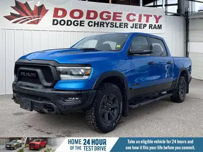 This Ram 1500 delivers a Gas/Electric V-8 5.7 L/345 engine powering this Automatic transmission. WHE...
