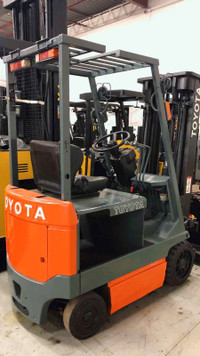 Toyota 3000lbs Electric Forklift