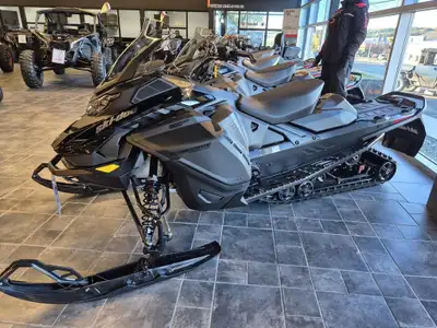 2026 Ski-Doo RENEGADE ADRENALINE 2026 Ski-Doo RENEGADE ADRENALINE 900 ace . ...