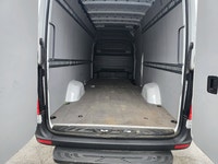 Perfect Auto CLEAN CARFAX - ONE OWNER - BUMPER TO BUMPER FACTORY WARRANTY - 3 SEATER - 4 CYLINDER ,... (image 5)