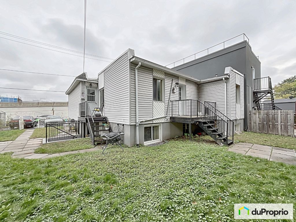 $572,500 - Quadruplex for sale in Longueuil (Vieux-Longueuil) — photo 2