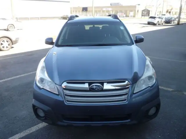 2014 Subaru Outback 4dr Wgn H4 Auto 2.5i Premium in Cars & Trucks in Calgary - Image 3