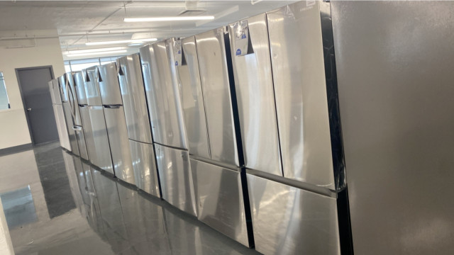 Econoplus Signature- Réfrigérateurs inox garantis 1 an dans Réfrigérateurs  à Ville de Québec - Image 3