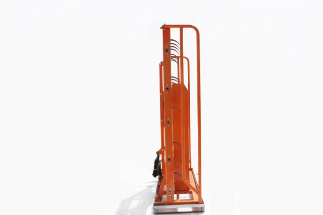New Skid Steer Hay Accumulator Attachment– 24 Hook SU328384 in Heavy Equipment Parts & Accessories in Regina - Image 4