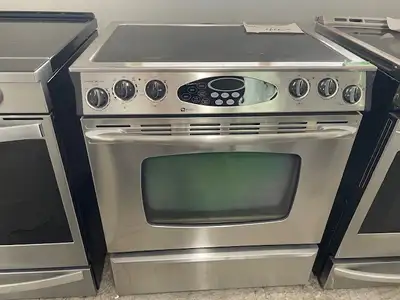 Cuisinière stainless encastrable vitrocéramique Maytag, View more