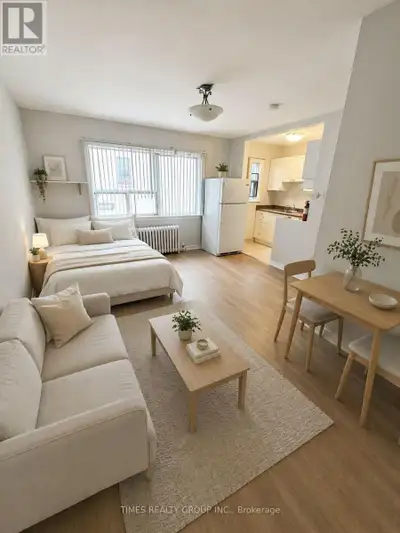 Available now. Cute, affordable, renovated studio apartment in excellent area of Lawrence and Avenue...