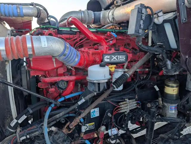 2019 KENWORTH T800 in Heavy Trucks in Kamloops - Image 17