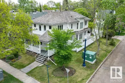 Location, location, location. Down by the Park and River! Beautiful and Serene, yet minutes to Downt...