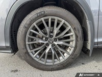 Wireless Phone Connectivity Wheels: 18 Alloy w/Wheel Locks Wheels w/Silver Accents w/Locks Valet Fun... (image 8)