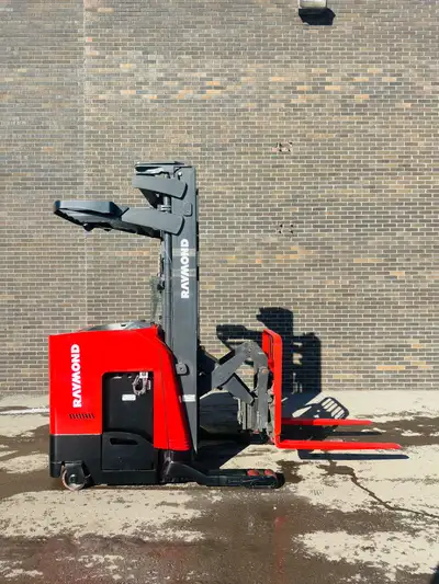 Keywords: Raymond forklift, reach forklift, 3,500 lbs capacity, 3-stage mast, forklift with side shi...