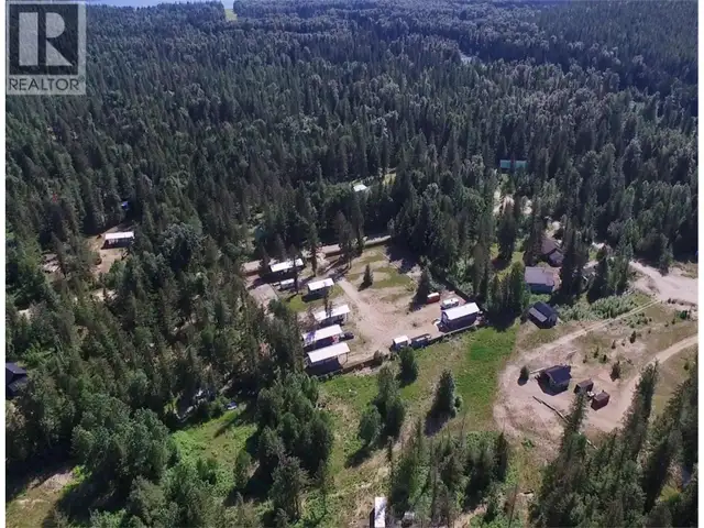 1701 Ireland Road Unit# 3 Seymour Arm, British Columbia in Land for Sale in Kamloops - Image 7