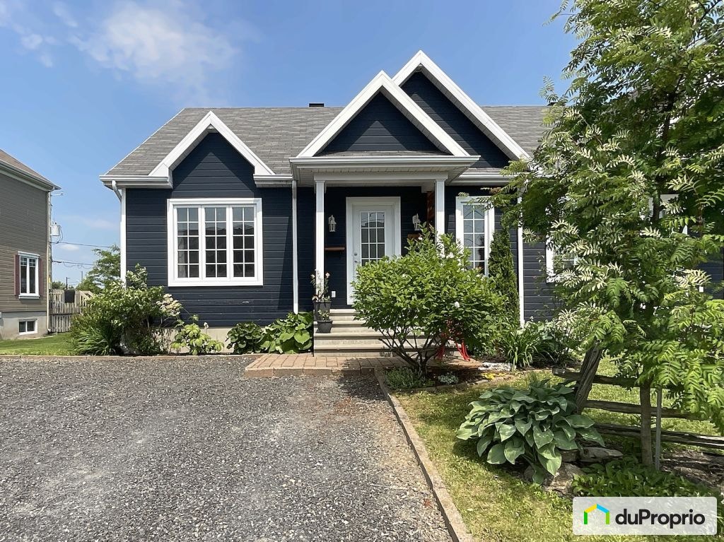 $320,000 - Semi-detached for sale in St-Isidore — photo 1