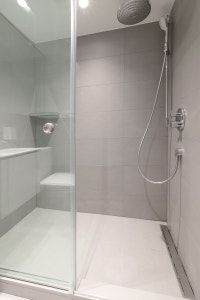 Renovated Akelius studio apartment for rent. Located near Aylmer & Sherbrooke W in the Milton Park n... (image 4)