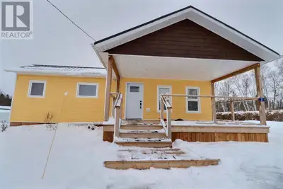 When Viewing This Property On Realtor.ca Please Click On The Multimedia or Virtual Tour Link For Mor...