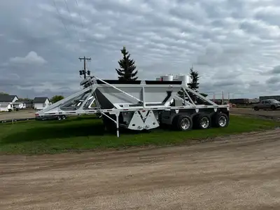 EXCITED TO ANNOUNCE WE ARE BACK WITH OUR GRAVEL TRAILERS!! THE TRIED AND TRUE CASTLETON STYLE WITH T...