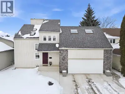 Welcome to 206 Gathercole Crescent, a well-designed, custom-built two-storey home located in the hig...