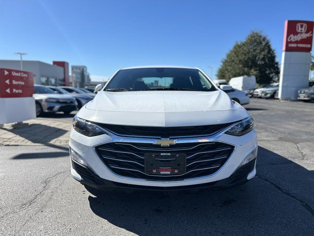 2022 Chevrolet Malibu LT | Clean CarFax in Cars & Trucks in Hamilton - Image 2