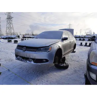 Retirez vos propres pièces de voiture d'occasion et économisez gros sur les réparations de voiture....