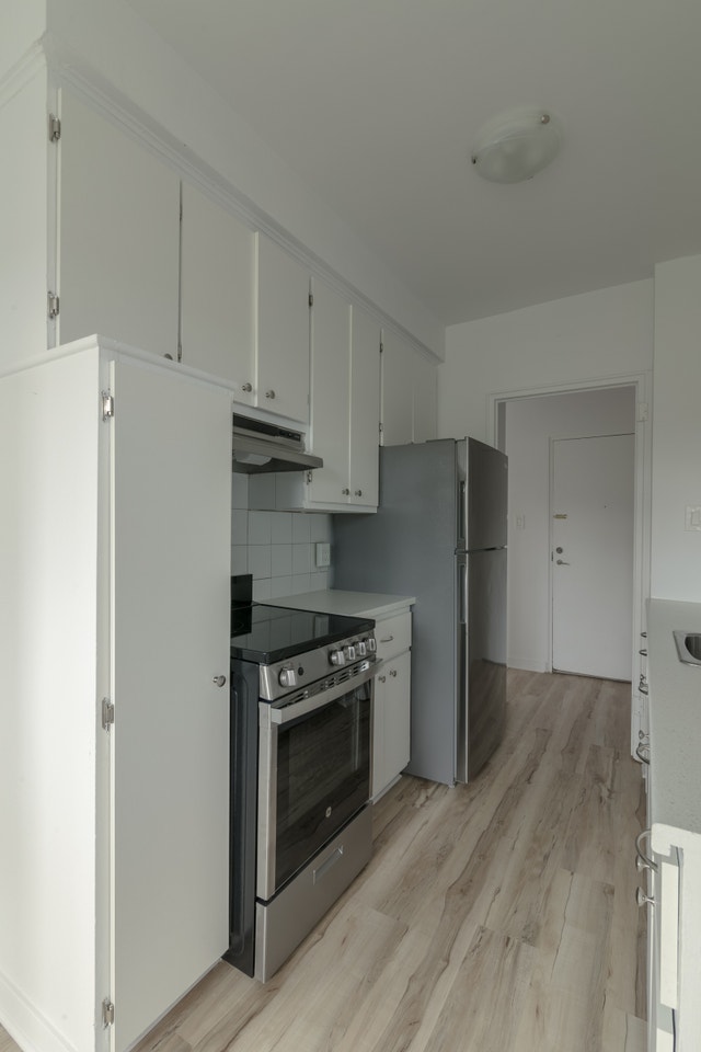 809 Bloomfield Avenue — photo 2