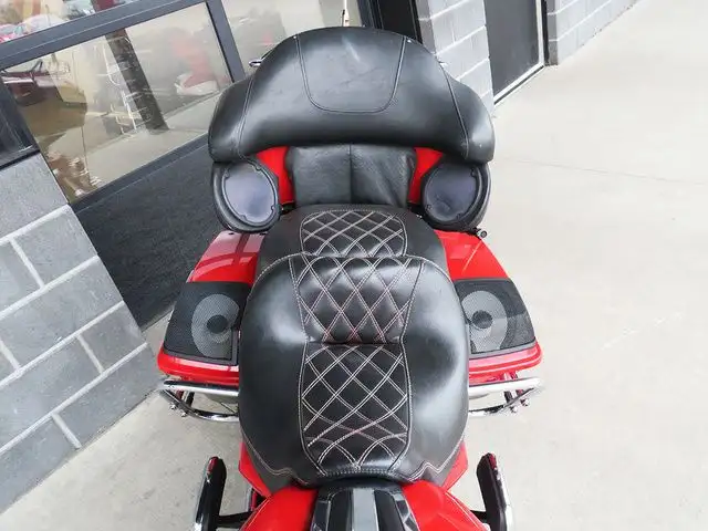 2010 Harley-Davidson Touring FLHTK - Electra Glide Ultra Limited in Sport Touring in Cambridge - Image 15