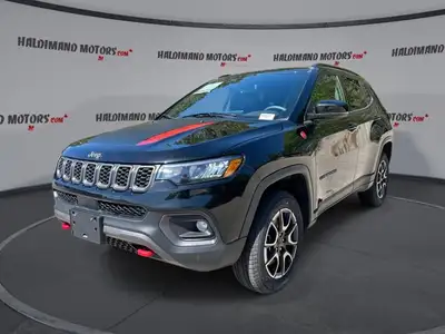 Built for drivers who want real Jeep capability with everyday comfort, this 2024 Jeep Compass Trailh...