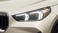 Découvrez ce véhicule neuf d'exception, le BMW X1 xDrive28i, habillé d'une élégante peinture extérie... (image 4)