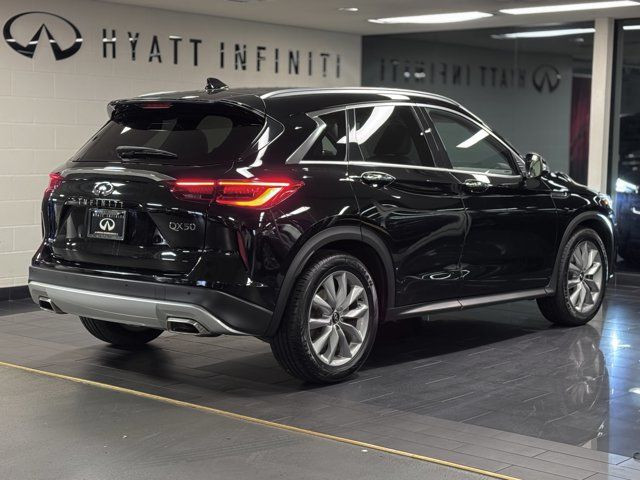2021 INFINITI QX50 LUXE | ProPILOT Assist | Panoramic Sunroof in Cars & Trucks in Calgary - Image 4