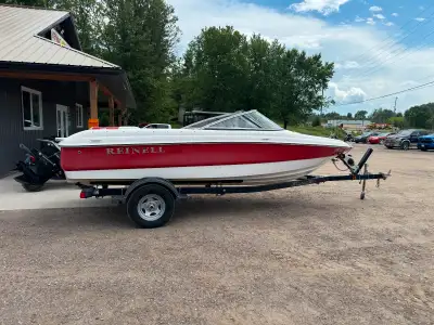 2015 REINELL 185 2015 REINELL 185 1 OWNER BOAT JUST SERVICED ONLY 300 HRS ON IT HAS A DEPTH FINDER 3...